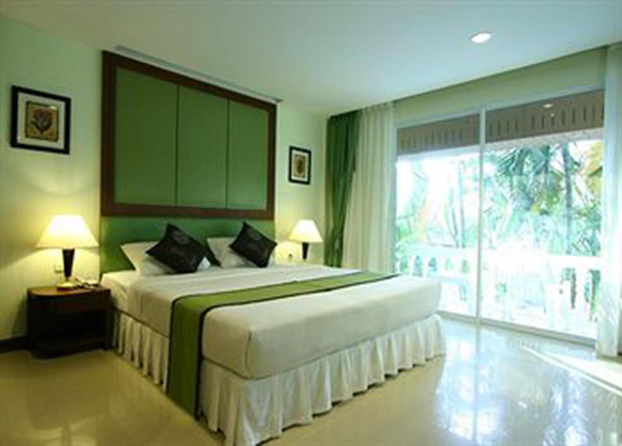 Windmill Resort Hotel Pattaya Zewnętrze zdjęcie