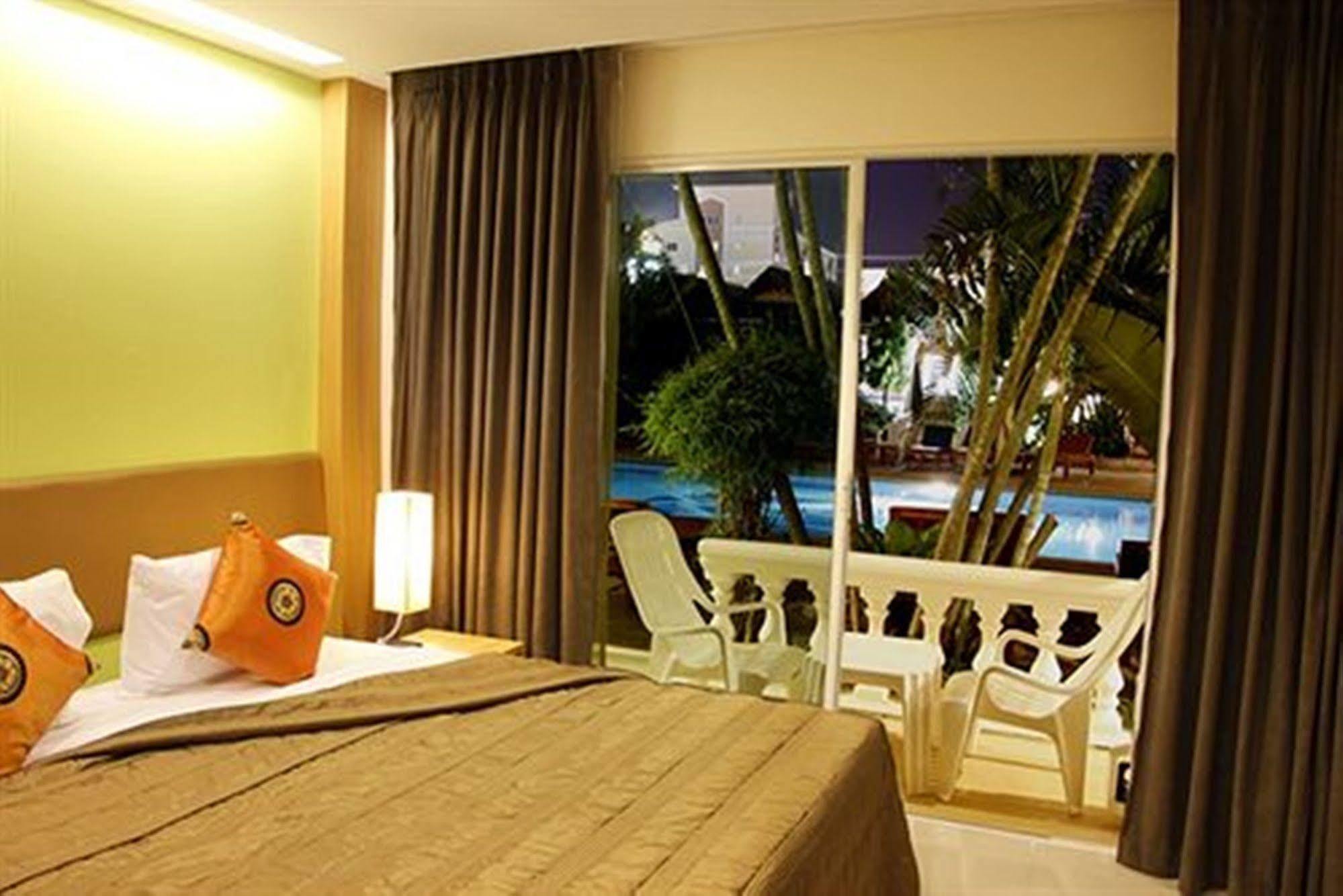 Windmill Resort Hotel Pattaya Zewnętrze zdjęcie