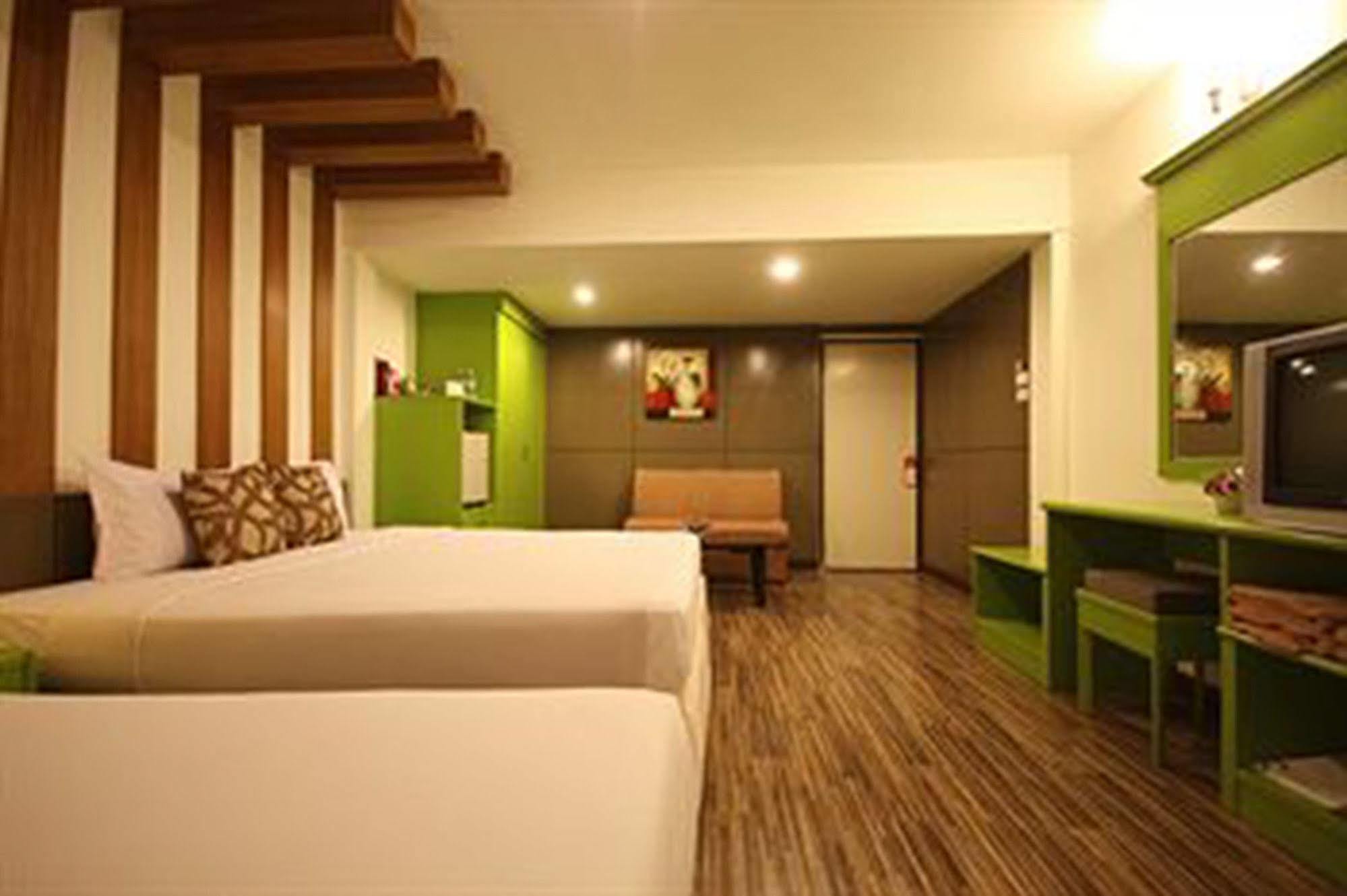 Windmill Resort Hotel Pattaya Zewnętrze zdjęcie