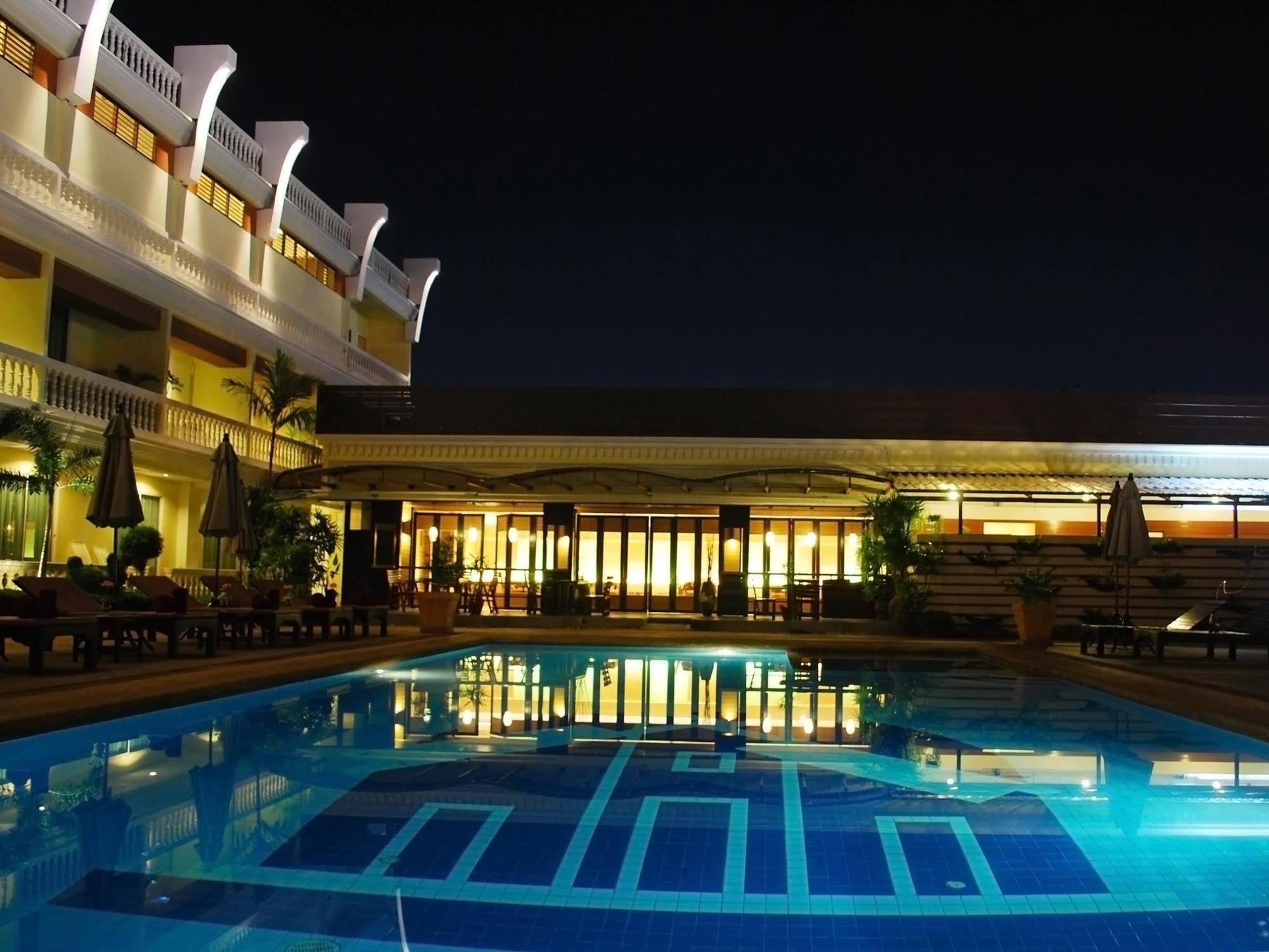 Windmill Resort Hotel Pattaya Zewnętrze zdjęcie